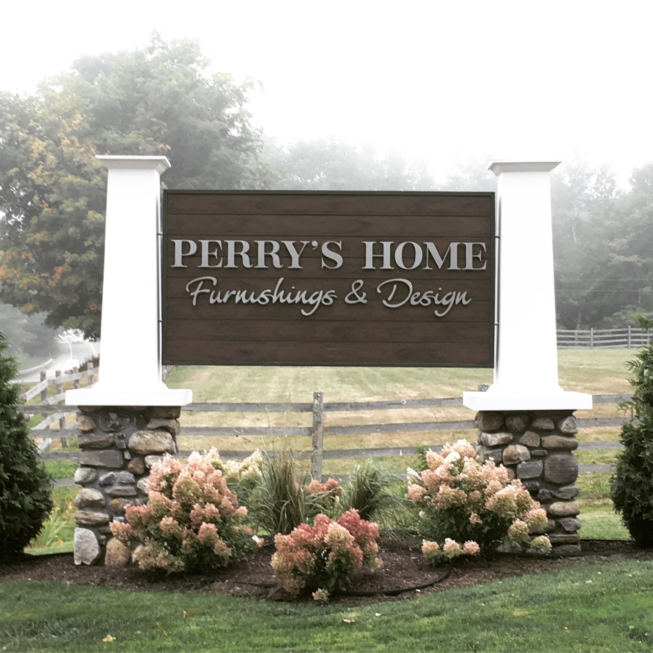 Perry's Home Furnishings & Design logo
